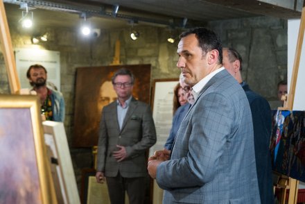 Wernisaż wystawy "Granatowe Góry" w Muzeum Magicznego Realizmu